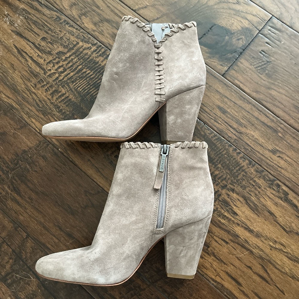 Stylish Gray Suede Ankle Boots